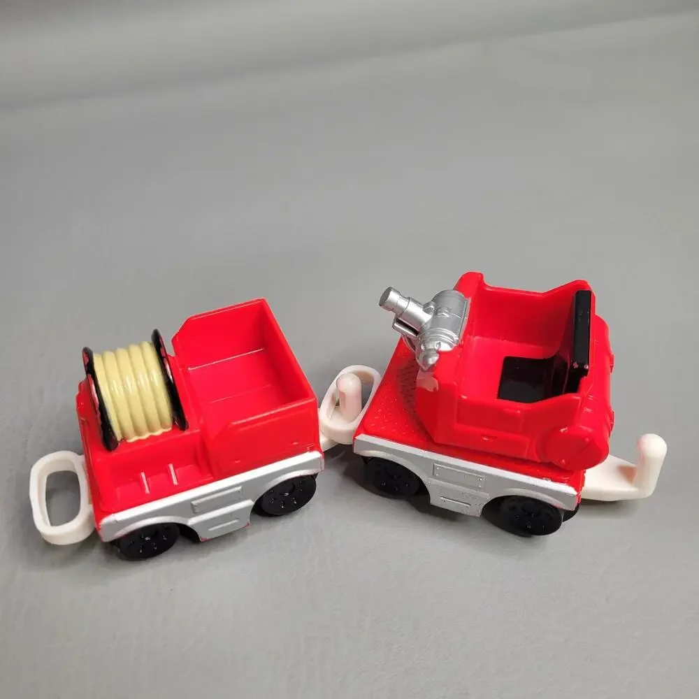 GeoTrax Rapid Rescue Water Canon Firehose Trolley Street Car Yellow Aero Eric